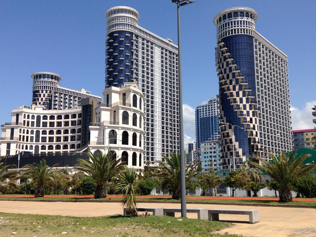 Apartments In Batumi With Sea View Ngoại thất bức ảnh